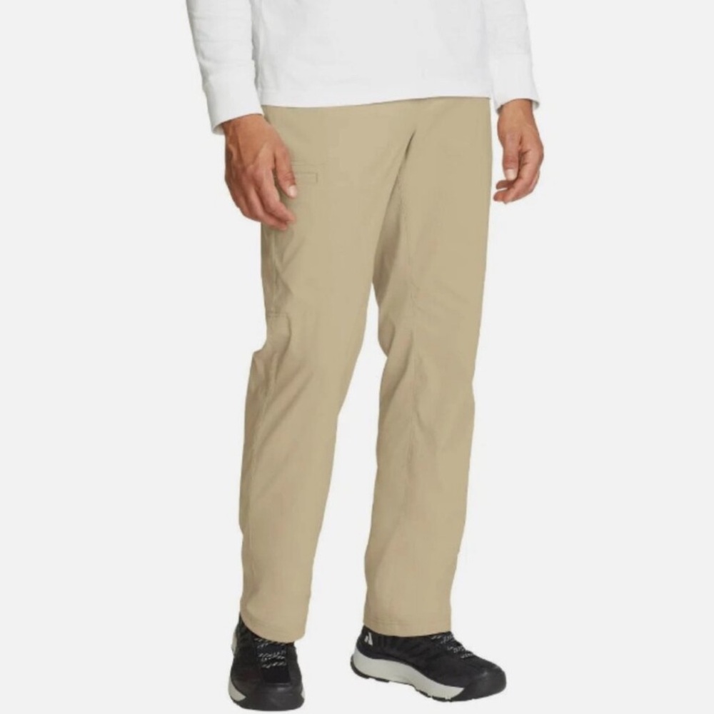 Men’s Eddie Bauer Rainier Tech Pants, size 40 x 30